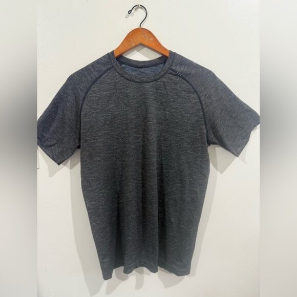 lululemon athletica Charcoal Short Sleeve Tee - Picture 1 of 5